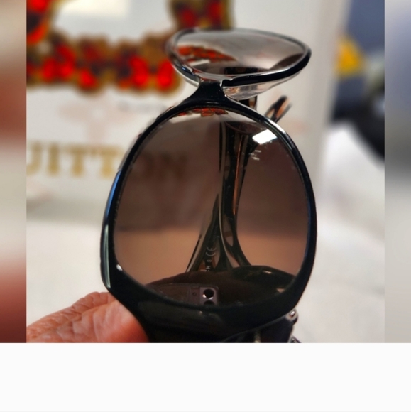 Sold - Picture 2 of 9